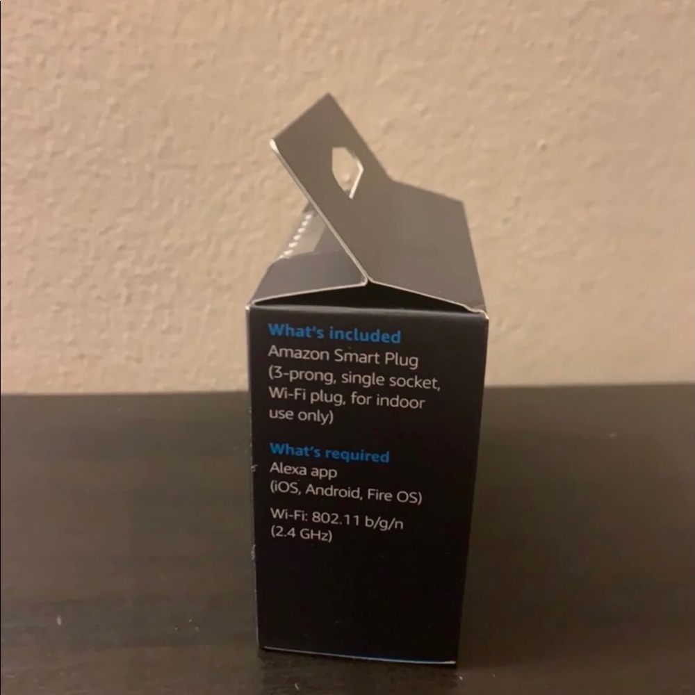 Amazon Smart Plug - Picture 3 of 3